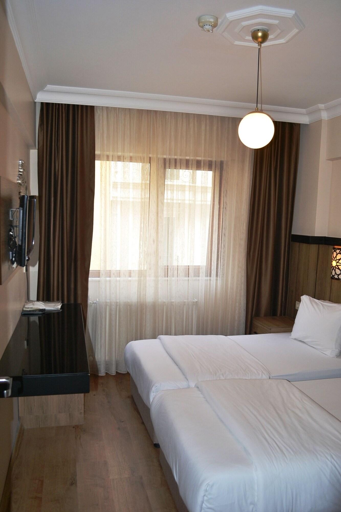 イスタンブール コンフォート ホテル エクステリア 写真
